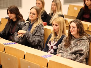 2025-12-05 19-16-32.jpeg